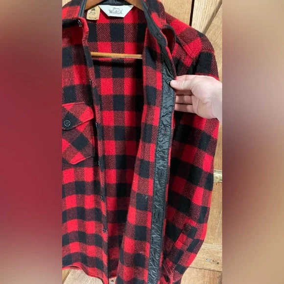 Vintage Woolrich Red Buffalo Plaid Wool Shirt Jacket - Picture 4 of 5